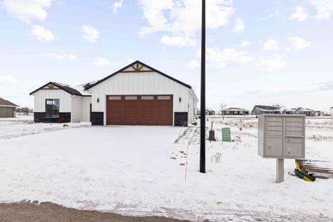 215 Emma Court Mapleton ND 58059