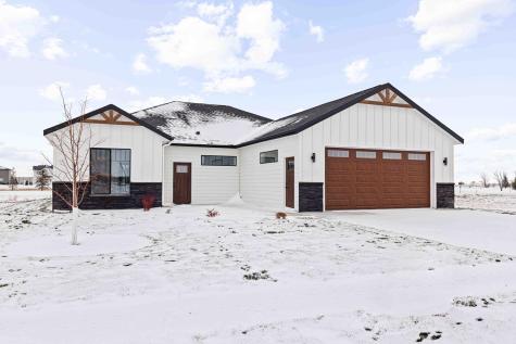 215 Emma Court Mapleton ND 58059