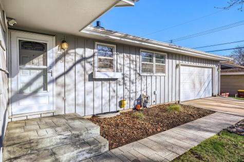 725 Pontiac Place Mendota Heights MN 55120