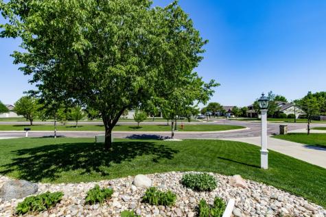2516 Rose Creek Parkway S Fargo ND 58104