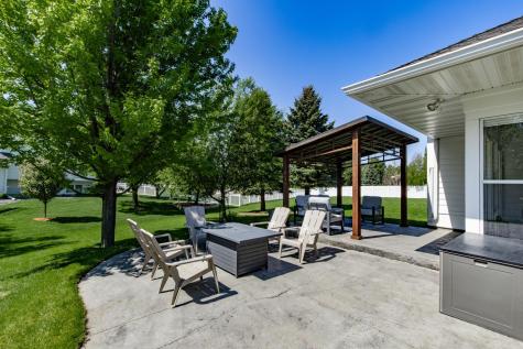 2516 Rose Creek Parkway S Fargo ND 58104