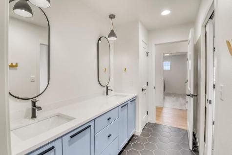 2439 Rivers Bend Drive E West Fargo ND 58078