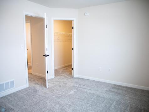 1449 66th Avenue S Fargo ND 58104