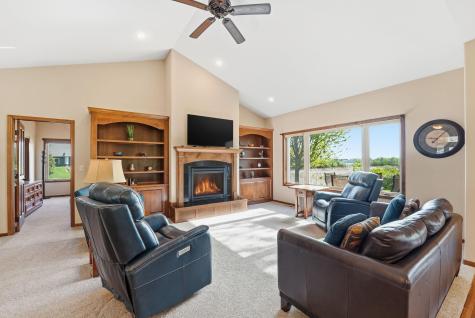 1411 Karnis Drive NW Alexandria MN 56308