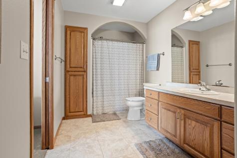 3737 Harrison Street S Fargo ND 58104