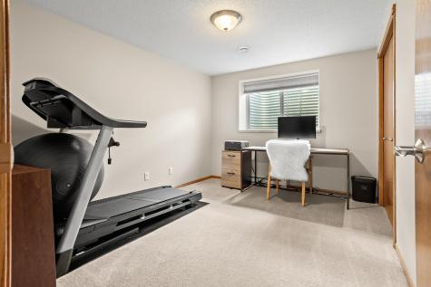 3737 Harrison Street S Fargo ND 58104