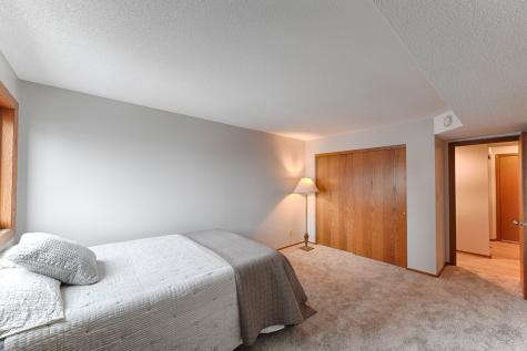 66 9th Street E Saint Paul MN 55101