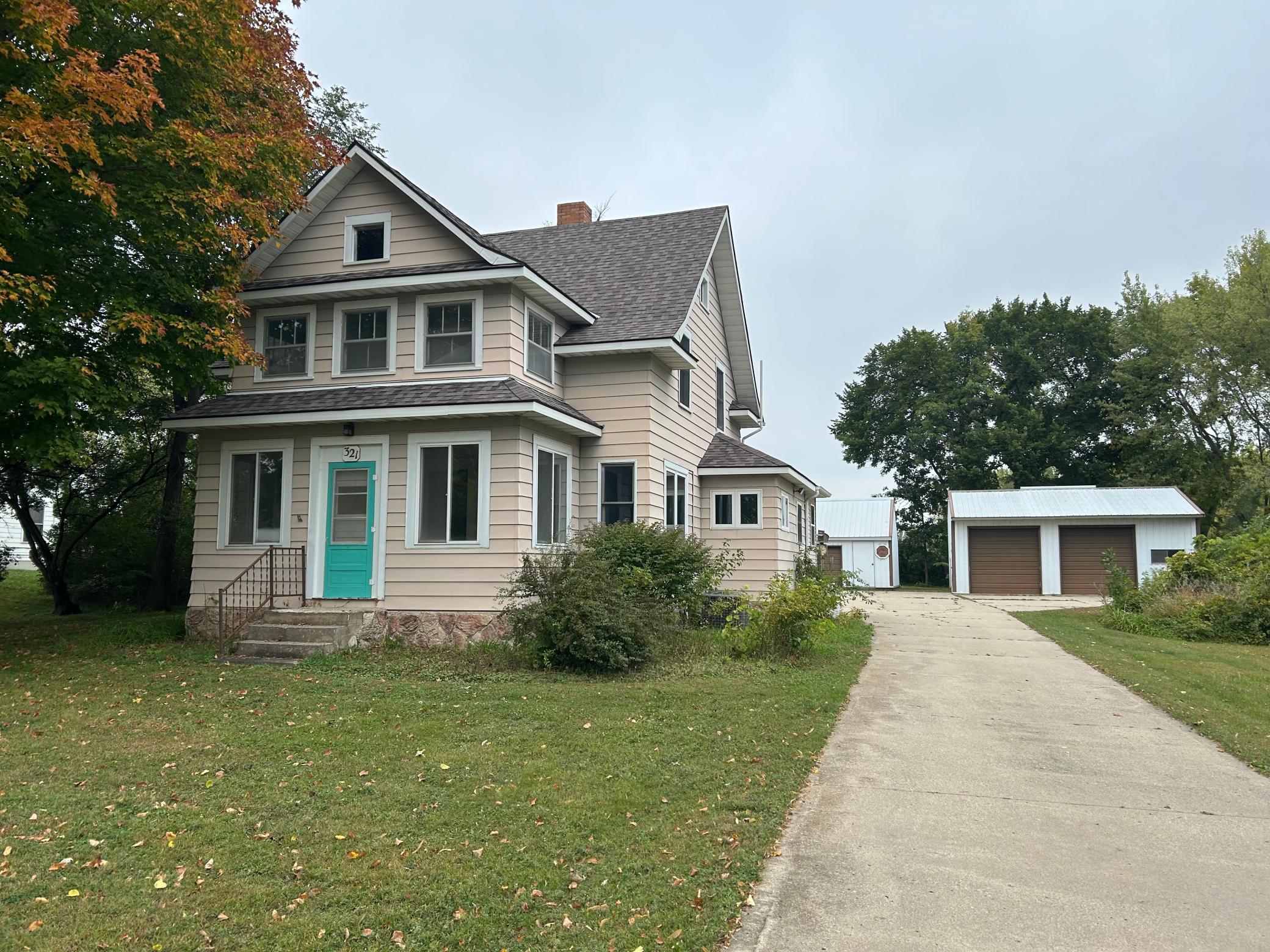 321 Highway 7 E Hutchinson MN 55350