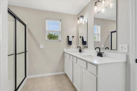 9650 4th Street N Lake Elmo MN 55042