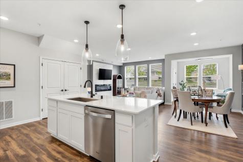 9650 4th Street N Lake Elmo MN 55042