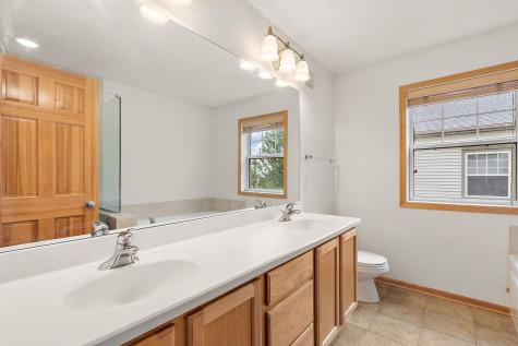 8262 Labont Way Eden Prairie MN 55344