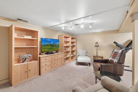 5929 Queen Avenue S Minneapolis MN 55410