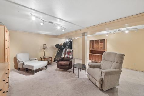 5929 Queen Avenue S Minneapolis MN 55410