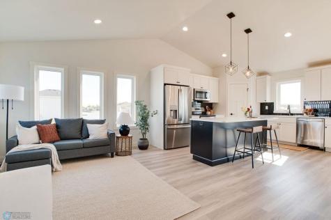 6363 68th Street S Horace ND 58047