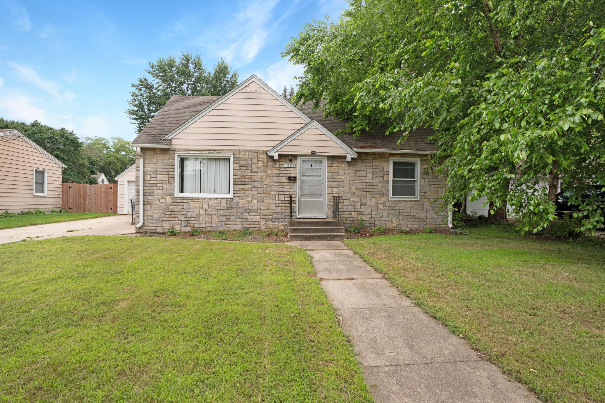 1307 2nd Avenue SW Austin MN 55912