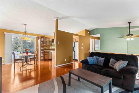 4836 9th Avenue S Fargo ND 58103