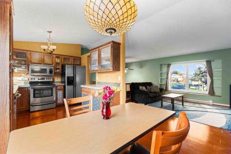 4836 9th Avenue S Fargo ND 58103