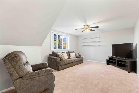 4836 9th Avenue S Fargo ND 58103