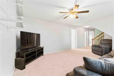 4836 9th Avenue S Fargo ND 58103