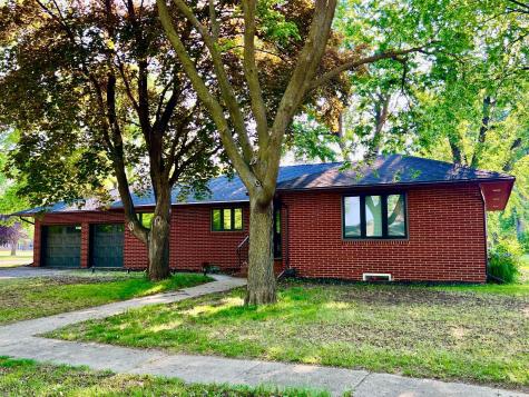424 S Gaulke Street Appleton MN 56208