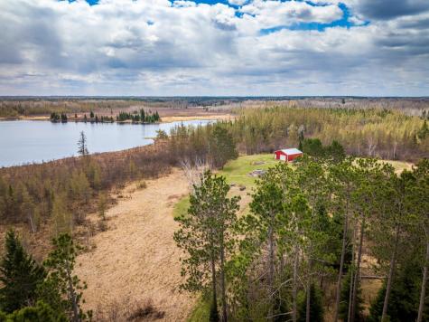 93001 Delong Road Wrenshall MN 55749