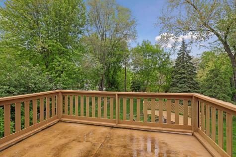 9030 45th Avenue N New Hope MN 55428
