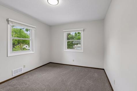 9030 45th Avenue N New Hope MN 55428