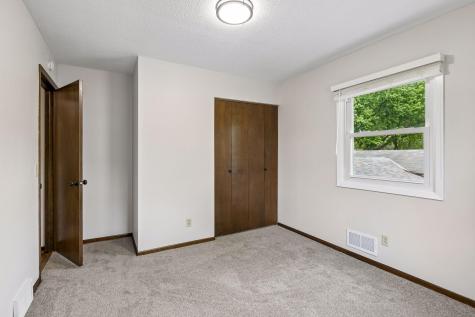 9030 45th Avenue N New Hope MN 55428