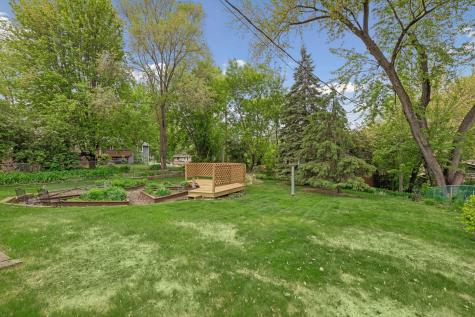 9030 45th Avenue N New Hope MN 55428
