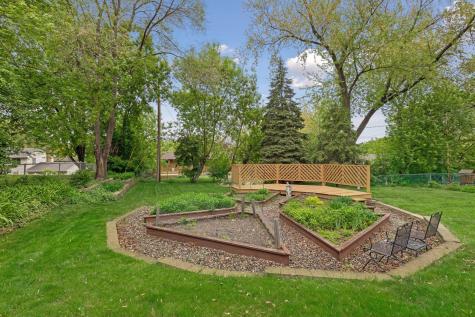 9030 45th Avenue N New Hope MN 55428