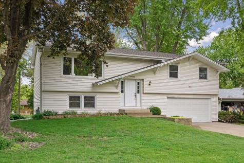 9030 45th Avenue N New Hope MN 55428