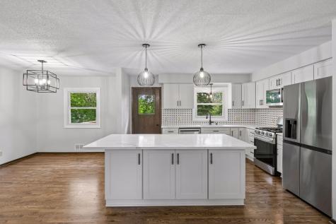 9030 45th Avenue N New Hope MN 55428