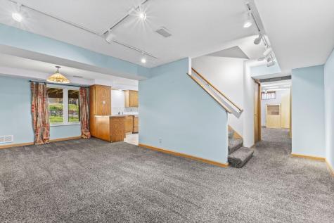 18420 29th Avenue N Plymouth MN 55447