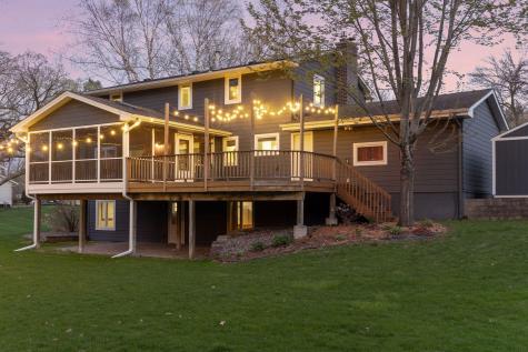 18420 29th Avenue N Plymouth MN 55447