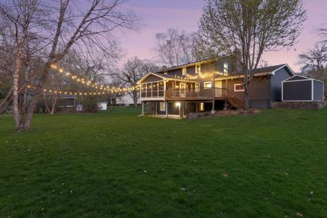 18420 29th Avenue N Plymouth MN 55447
