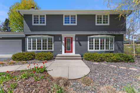 18420 29th Avenue N Plymouth MN 55447