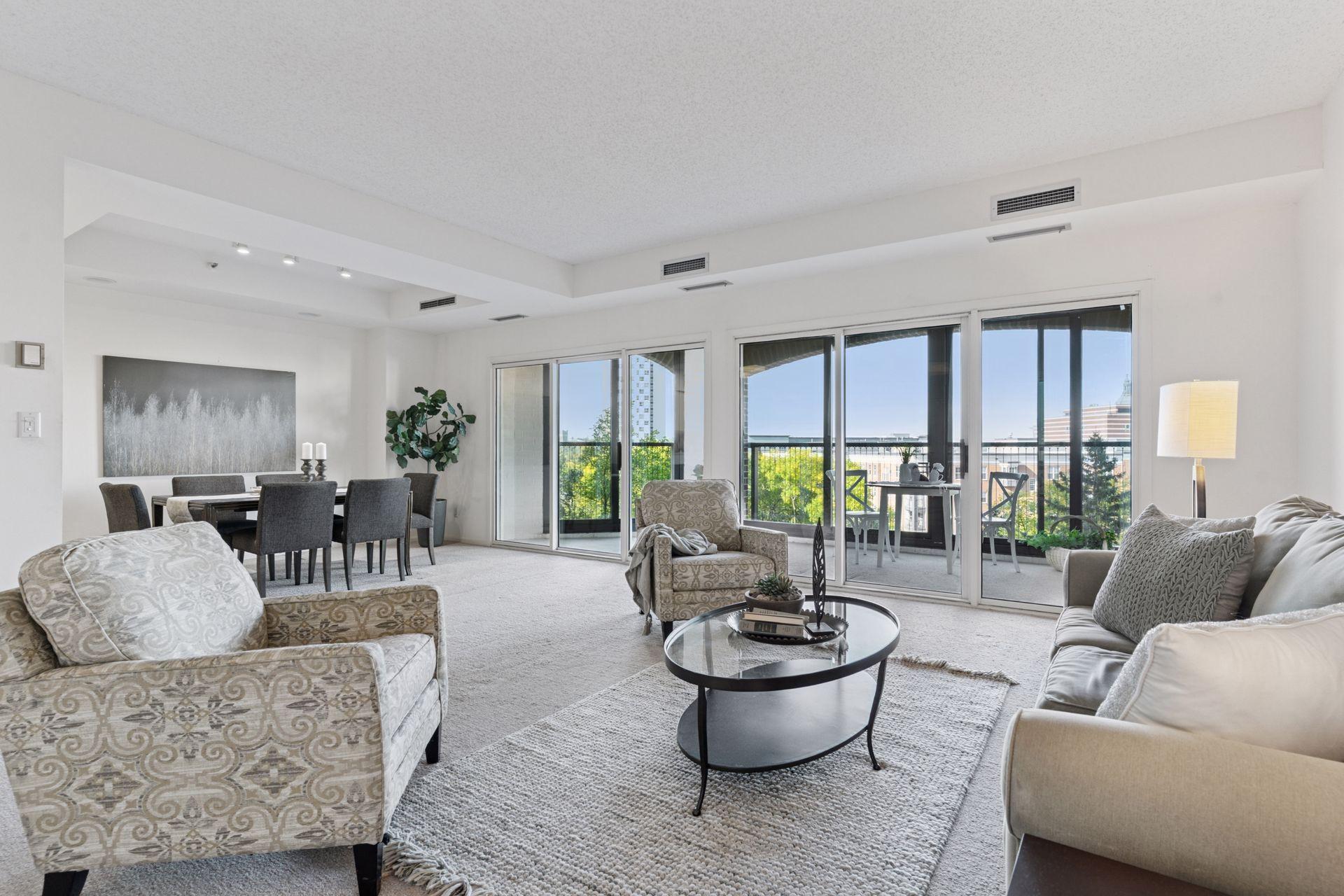 1201 Yale Place Minneapolis MN 55403