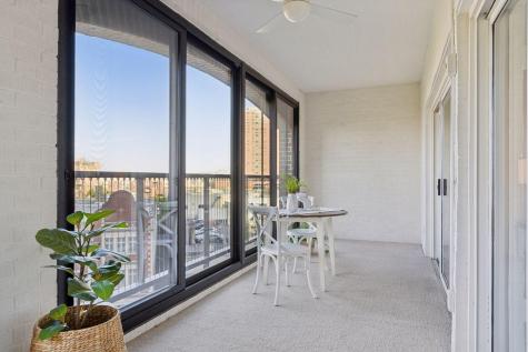 1201 Yale Place Minneapolis MN 55403