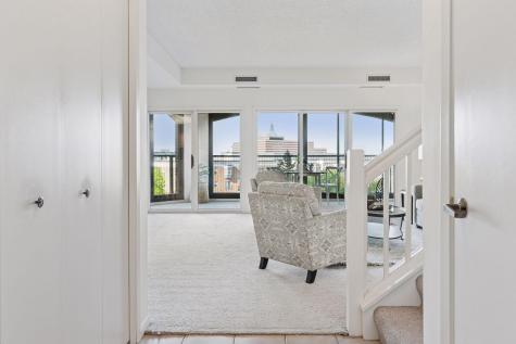 1201 Yale Place Minneapolis MN 55403