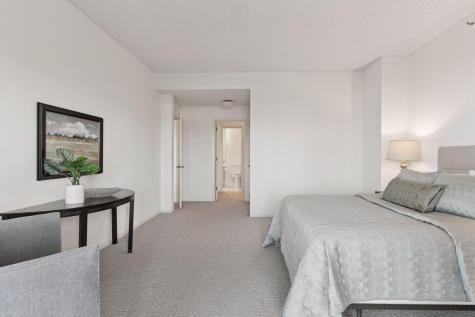1201 Yale Place Minneapolis MN 55403