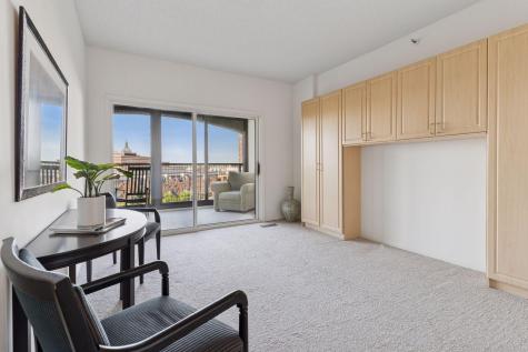 1201 Yale Place Minneapolis MN 55403