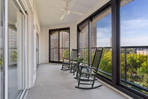 1201 Yale Place Minneapolis MN 55403