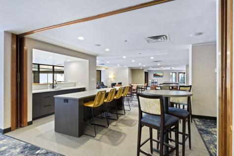 1201 Yale Place Minneapolis MN 55403