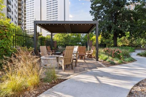 1201 Yale Place Minneapolis MN 55403
