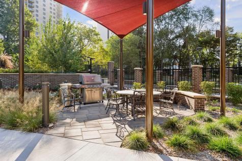 1201 Yale Place Minneapolis MN 55403