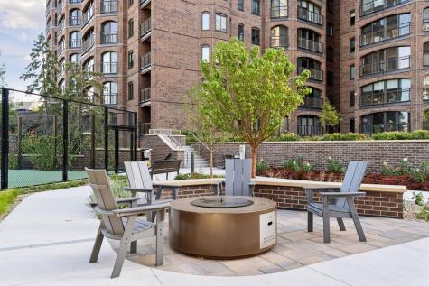 1201 Yale Place Minneapolis MN 55403