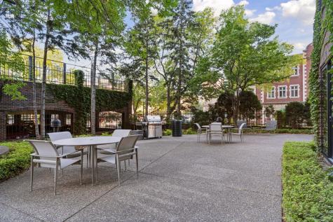 1201 Yale Place Minneapolis MN 55403