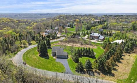9820 Deerbrook Drive Chanhassen MN 55317