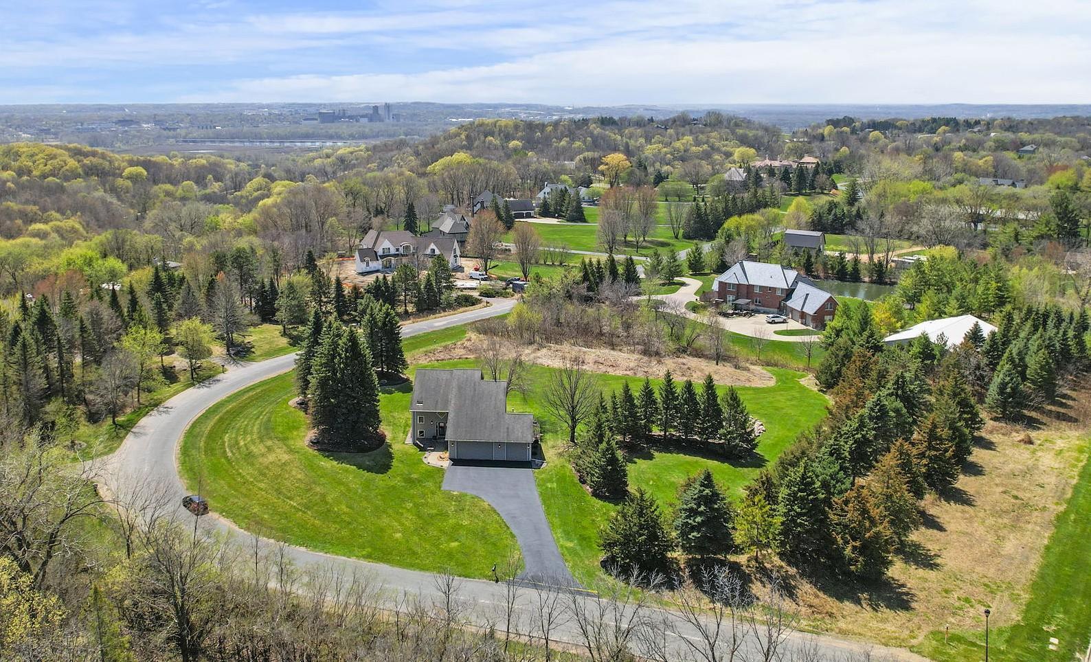 9820 Deerbrook Drive Chanhassen MN 55317
