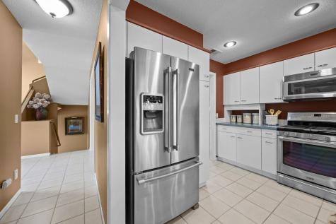 9820 Deerbrook Drive Chanhassen MN 55317